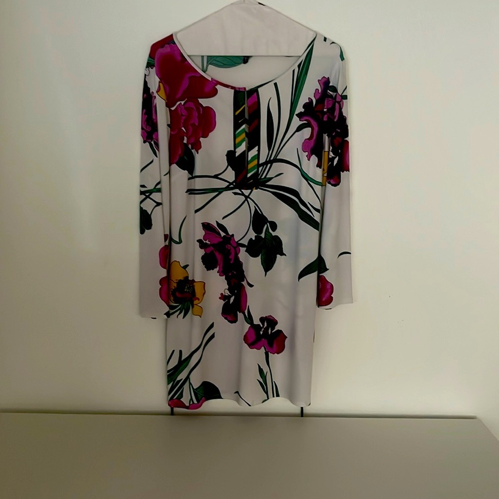 Light summery Tahari mini dress with rainbow colors in XS size